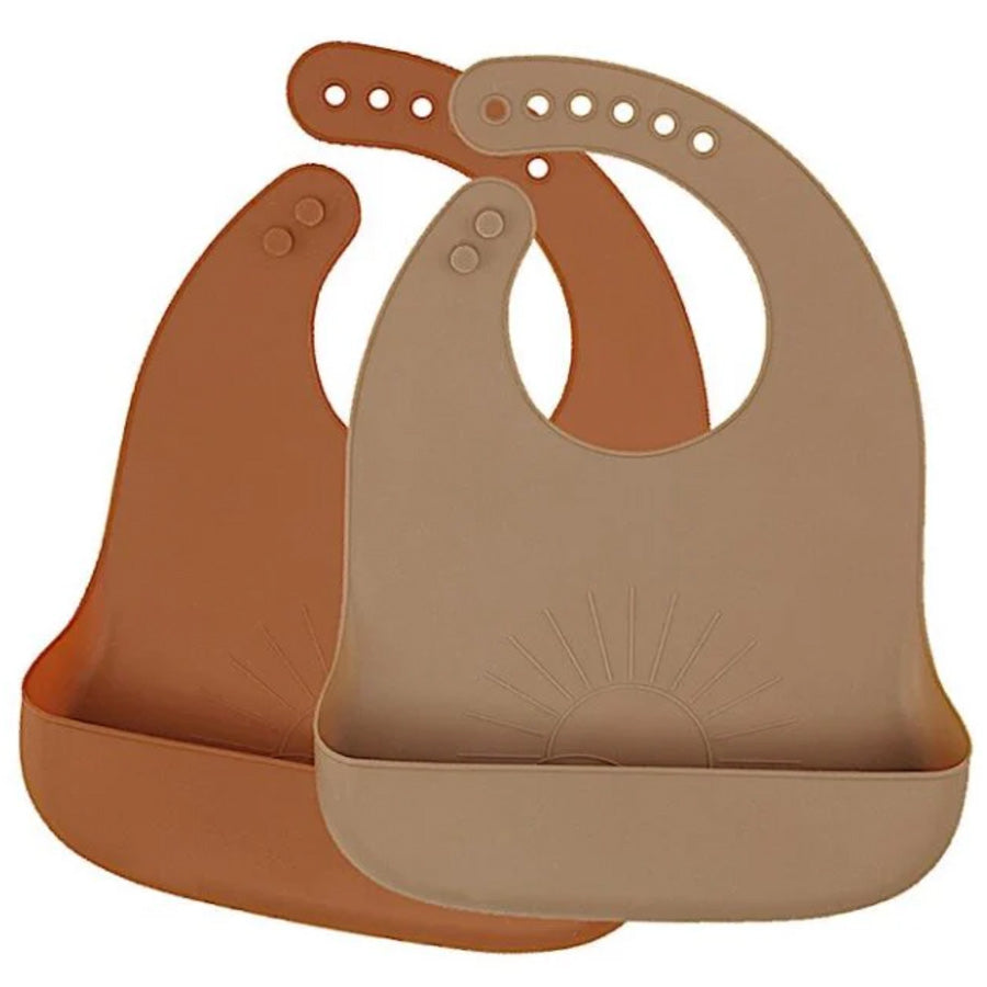 Lätzchen für Babys in den Farben beige und ocker von der Marke Lille Vilde