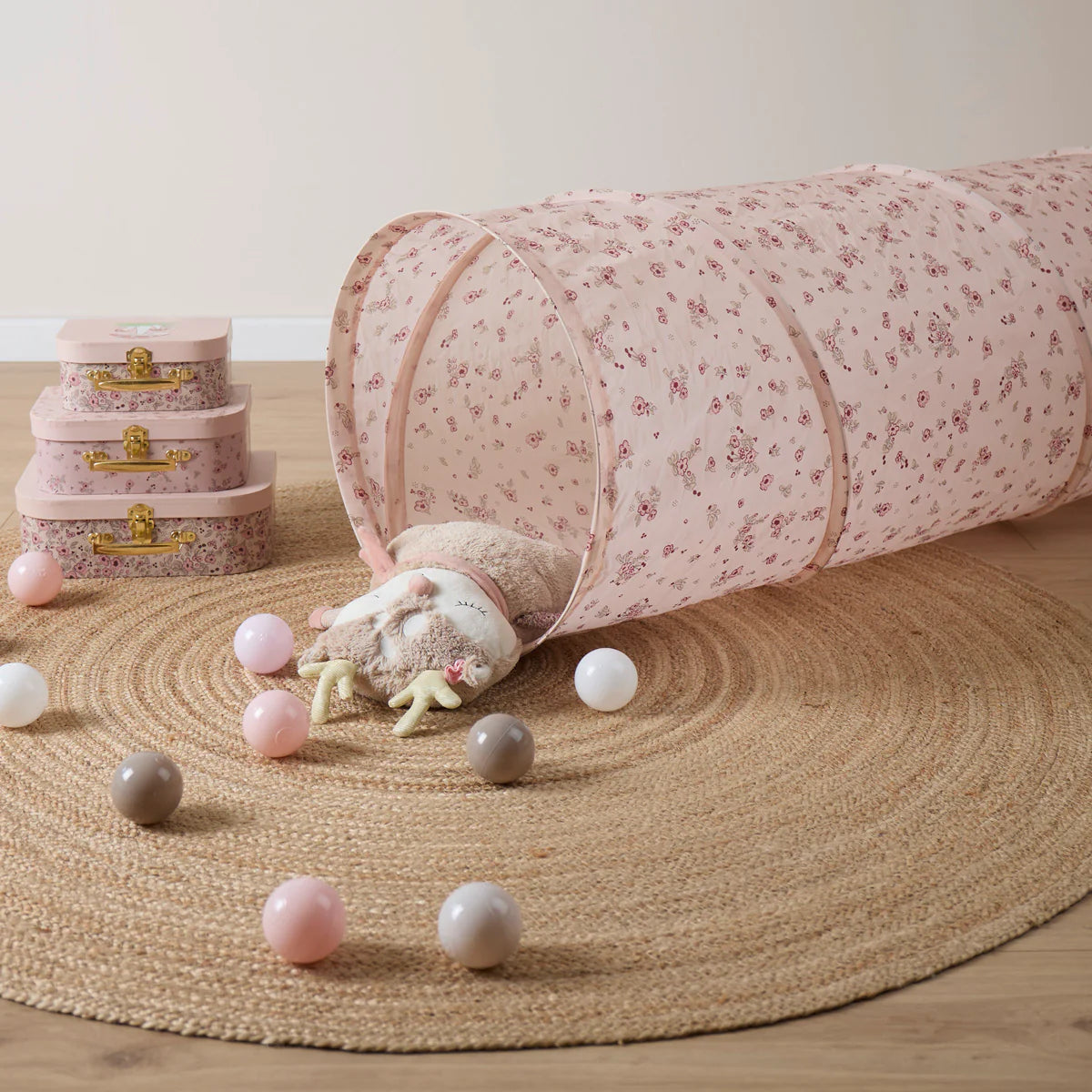 Spieltunnel mit dem Design Dreamy Flowers von Bieco.