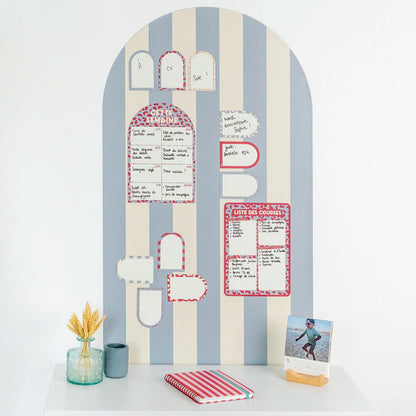 Magnettafel Arch in der Farbe blau und Creme gestreift 