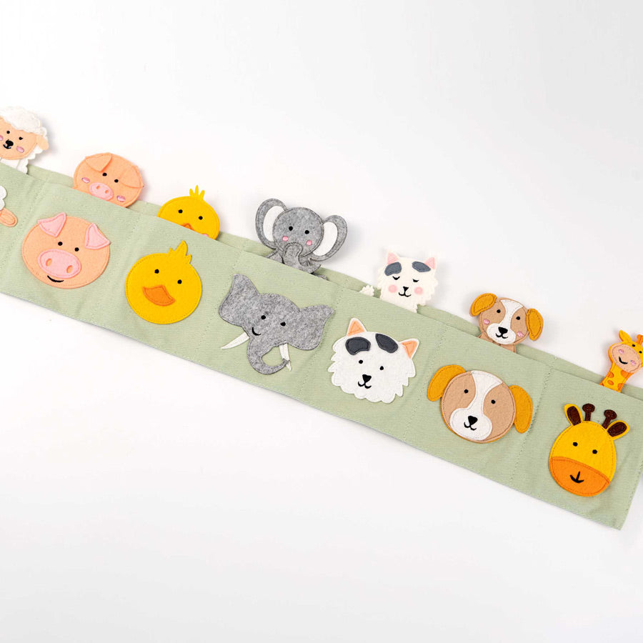 Erstes Zuordnungsspiel von Jolly Design fördert die Feinmotorik und Konzentration der Kinder