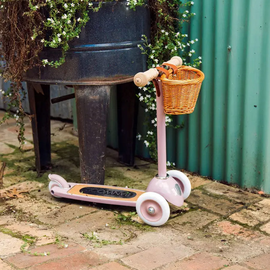 Roller von Banwood in der Farbe rosa für Kinder