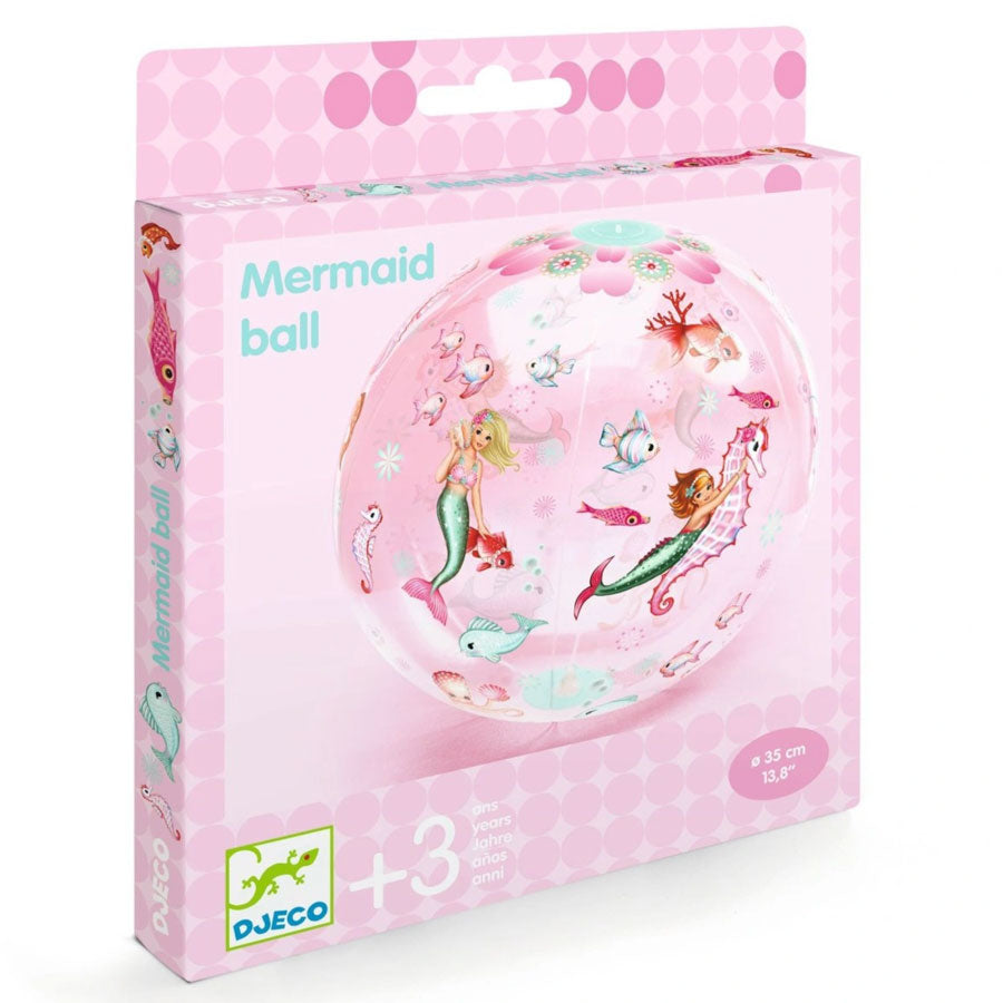 Der Wasserball kommt in einer nachhaltigen Verpackung aus Karton