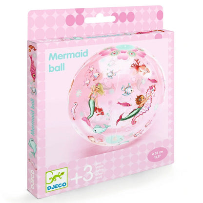 Der Wasserball kommt in einer nachhaltigen Verpackung aus Karton